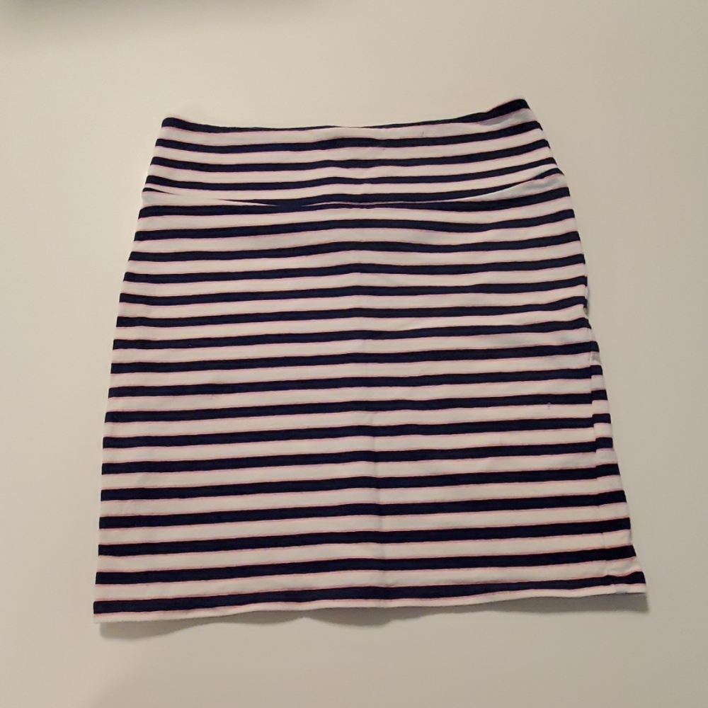 A&E skirt